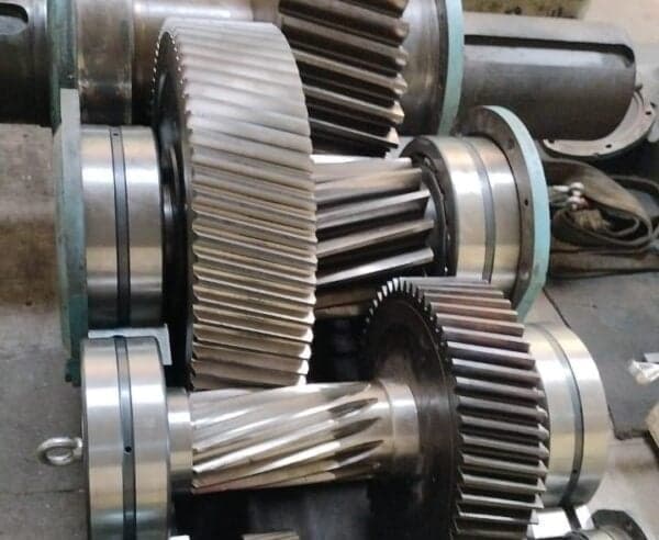 The four-stage double-helical gear train of a steel mill kiln gearbox