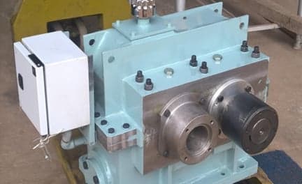 An assembled 1,000 kW turbo gearbox with its instrument terminal box