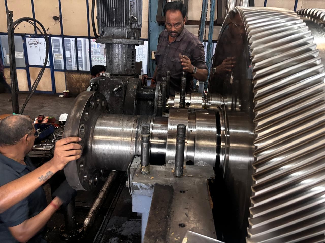 Rotating equipment under overhaul in the TurboDyne workshop